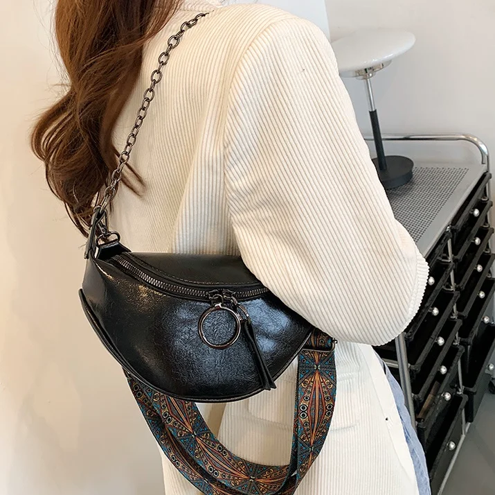 Bauchtasche Schwarz mit Kette – Bild 4